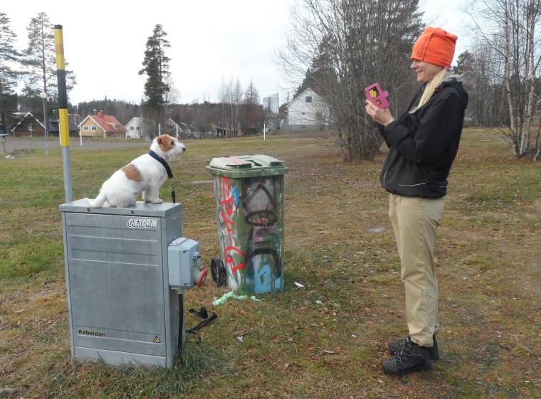 Eva förevigar sin Leah på elskåpet.