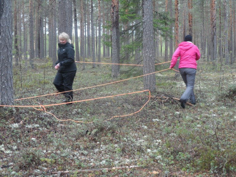 Jisses vilket tjorv, men Birgitta Sundberg och Carina Backman klarar utmaningen.